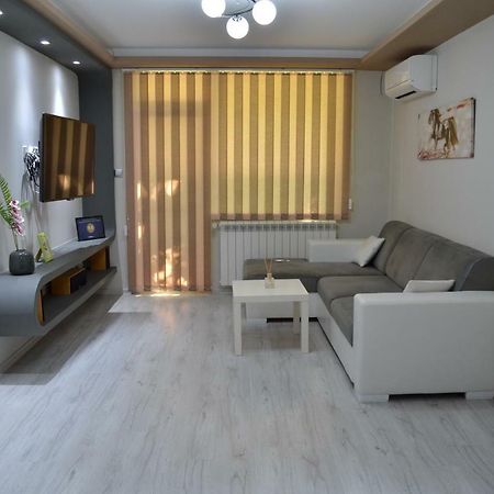 Luxury Apartment Near Varna, Located In Targovishte 外观 照片