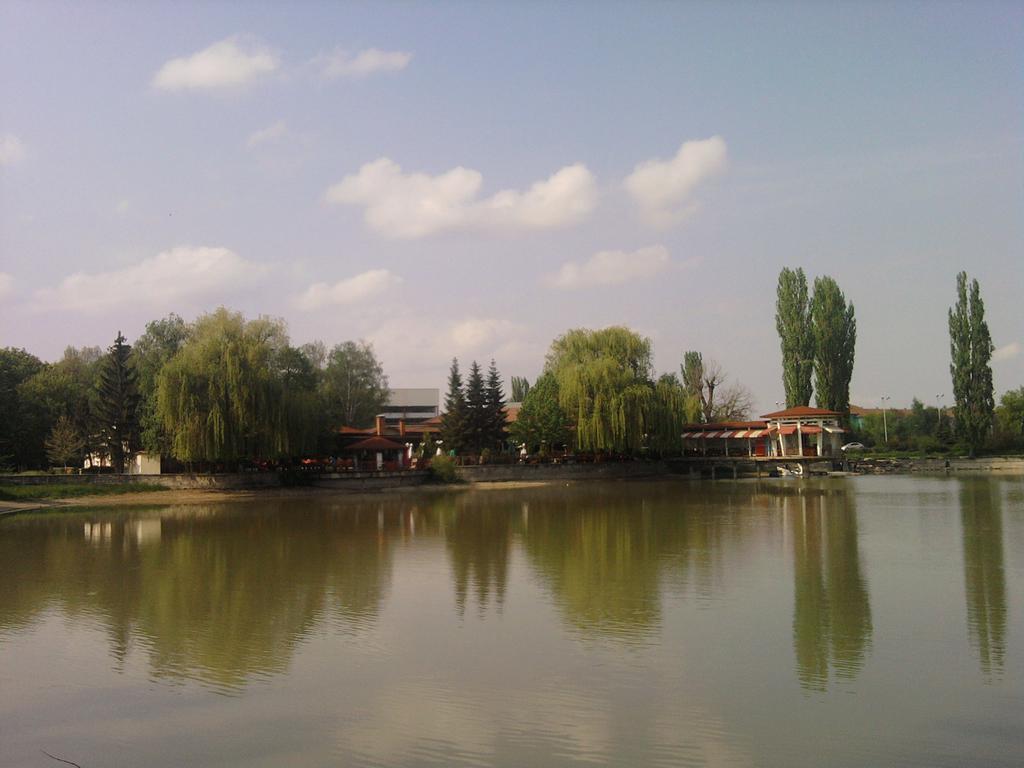 Luxury Apartment Near Varna, Located In Targovishte 外观 照片