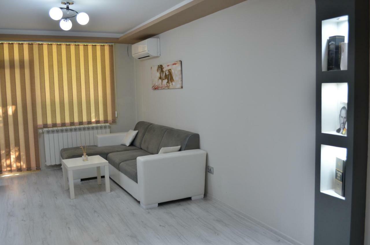 Luxury Apartment Near Varna, Located In Targovishte 外观 照片